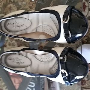 Woman's Ballet Flats Deflex Comfort Black & White size 7